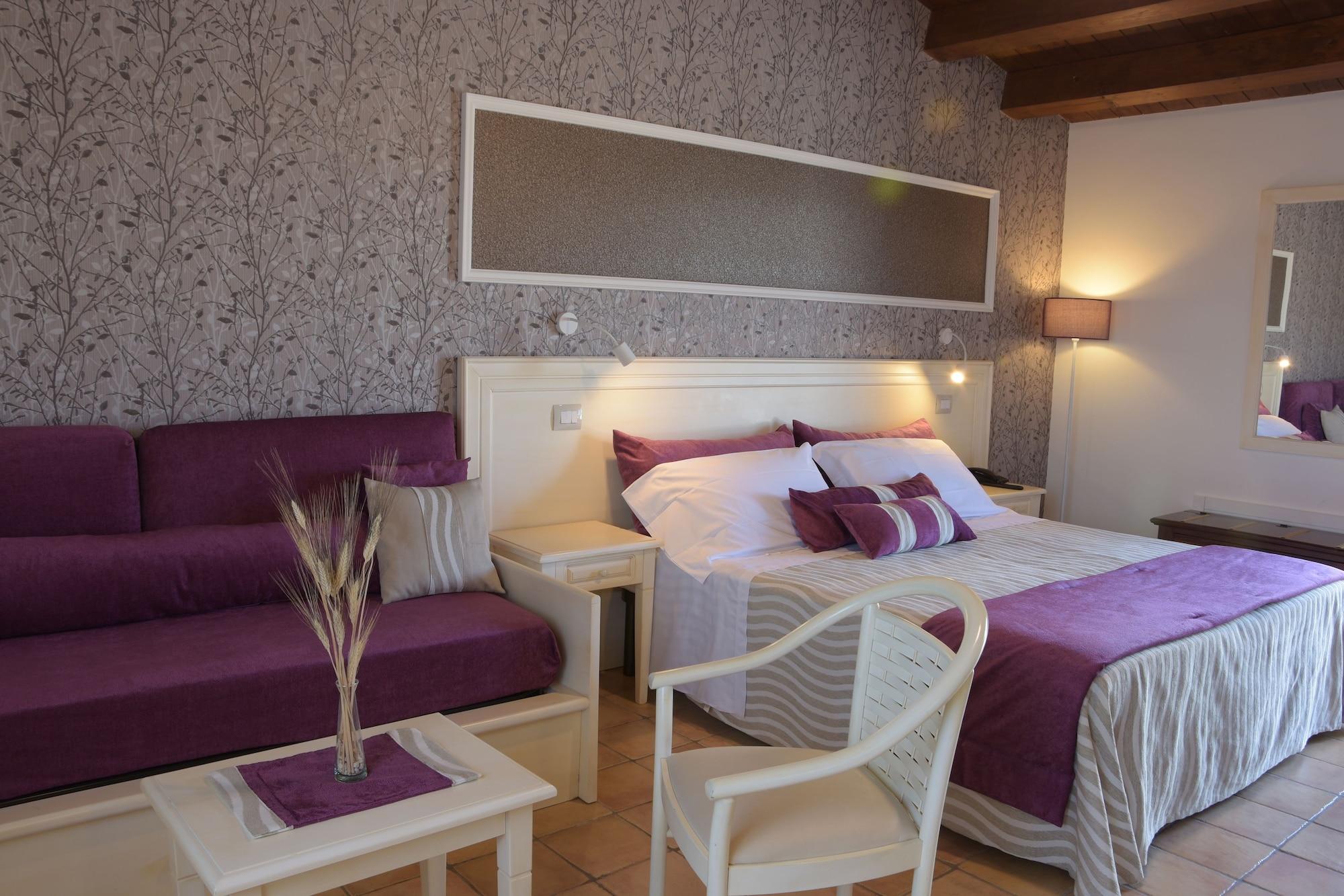Artemisia Hotel 3*