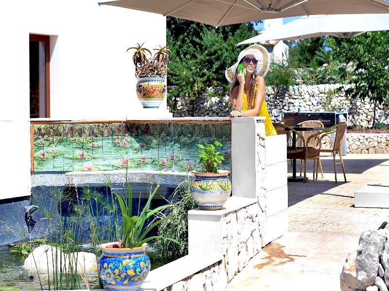 Hotel Artemisia 3*